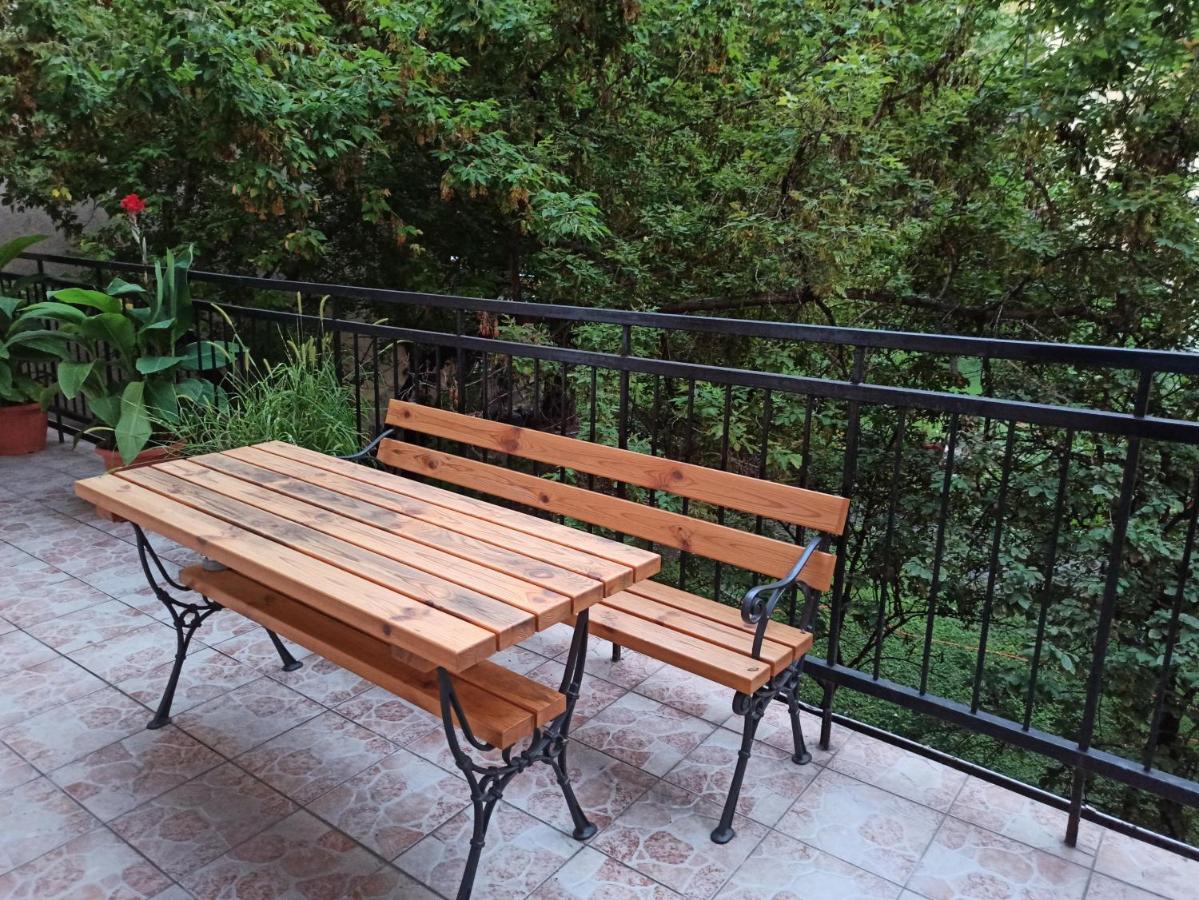 Nati Apartman Boedapest Buitenkant foto