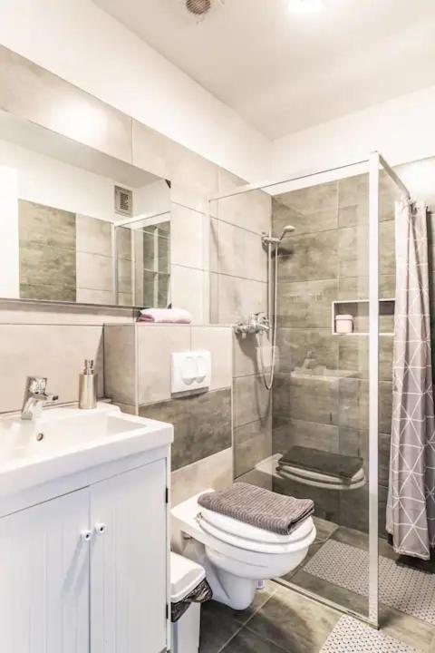 Nati Apartman Boedapest Buitenkant foto